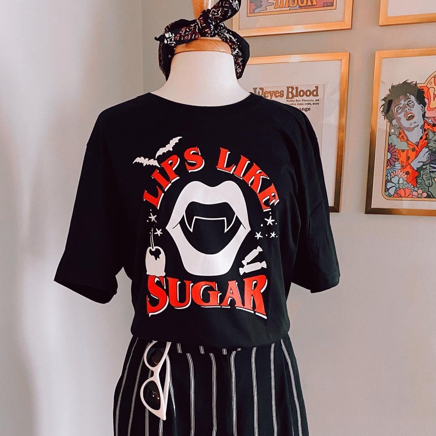 Lips Like Sugar Halloween Unisex Tee for Adults - Baby Teith